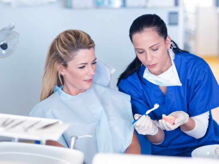 cuanto-gana-un-higienista-dental-en-estados-unidos